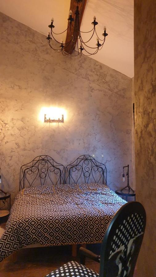 La Maison Porte Bonheur Chantelle
